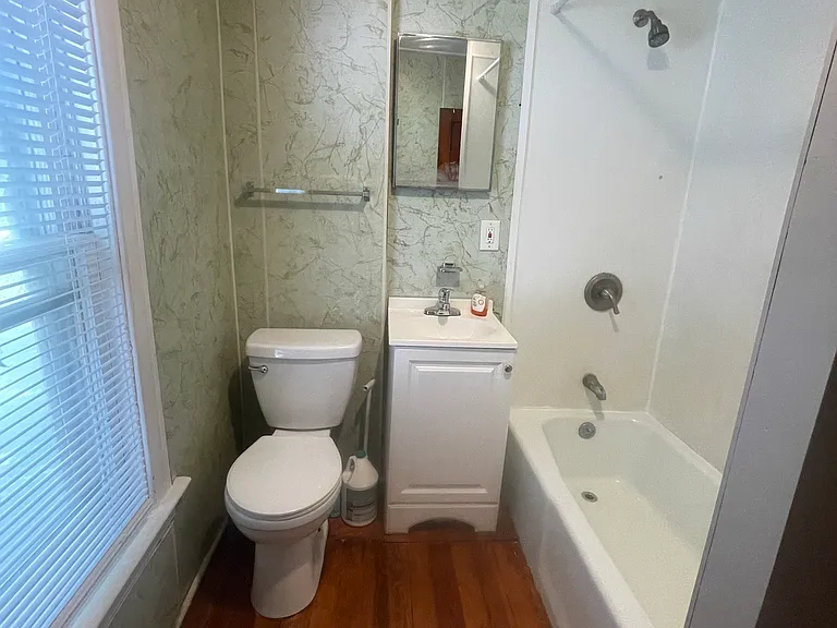2516 Wirt St — Photo 11