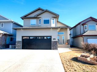 352 NW Tartan Cir W, Lethbridge, AB T1J0Z1