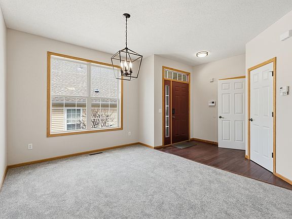 2nd image of 419 Meadowood Ln