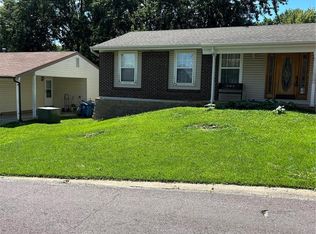 3163 Meadowfield Dr, Arnold, MO 63010