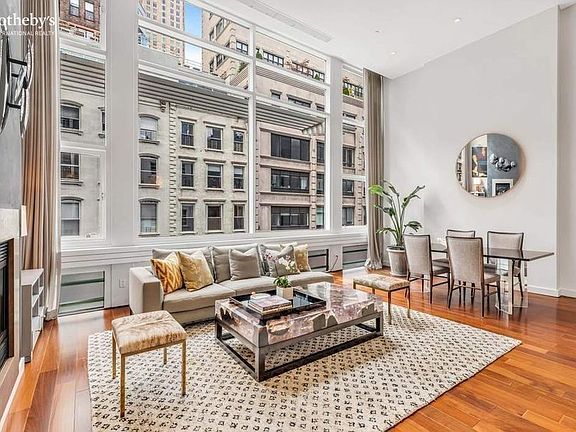 2nd image of 16 Warren St #Townhouse