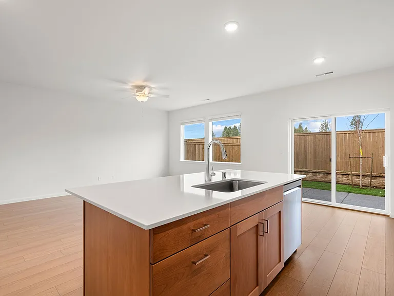 1500 NE 185th Ave — Photo 8