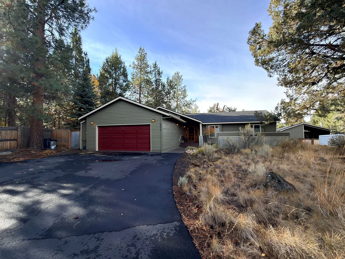 Seasonal Furnished Short Term Rental Offering Great Vibe! All Utilities Paid By The Seller... — Photo 1
