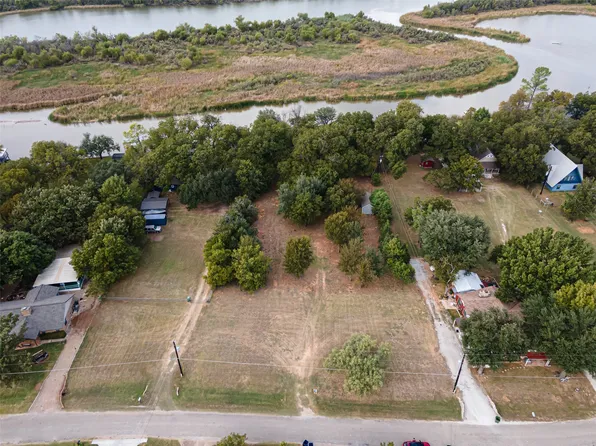 2128 Long Creek Ct, Granbury, TX 76049