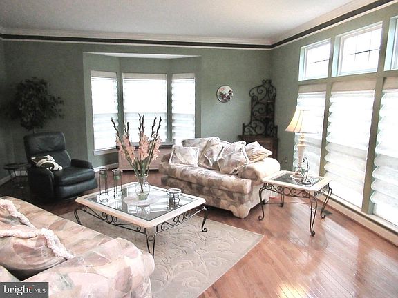 5th image of 6625 Olga Ln