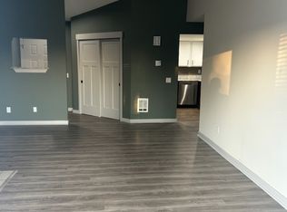 1410 W Casino Rd APT B18, Everett, WA 98204