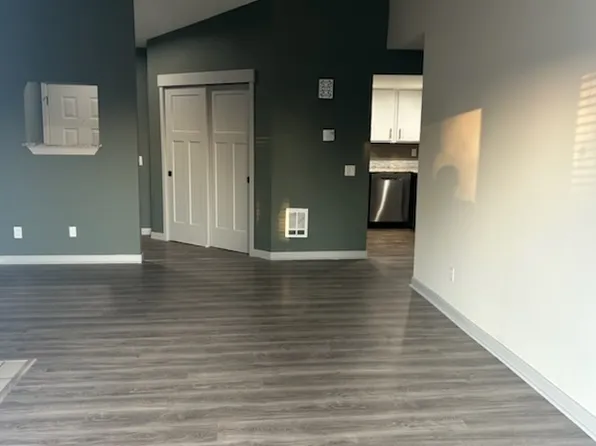1410 W Casino Rd APT B18, Everett, WA 98204