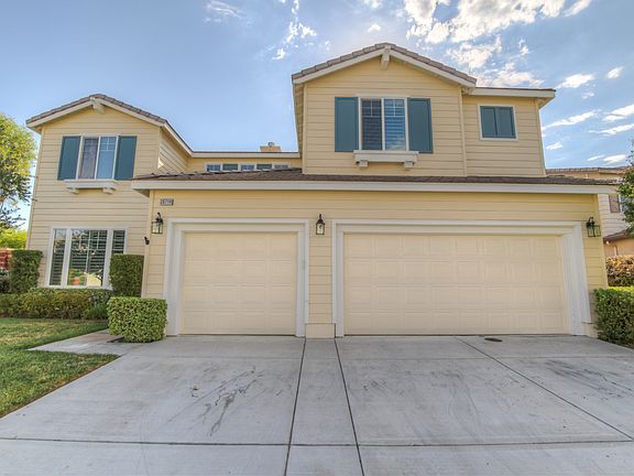 3rd image of 38714 Vista Rock Dr