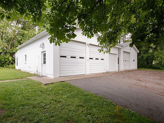 891 n 35th st-127