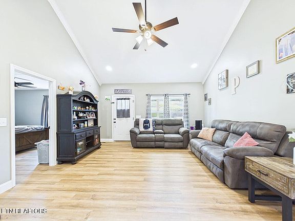 5th image of 130 Union Hill Ln
