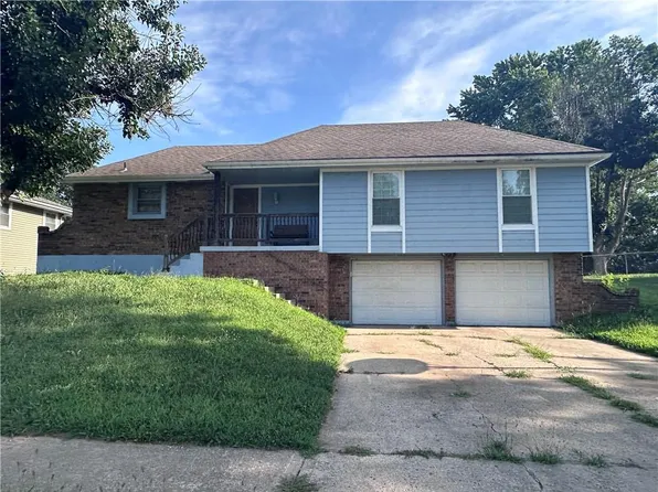 17616 E 25th St S, Independence, MO 64057