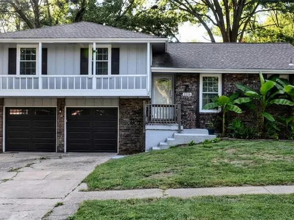 13206 Lowell Ave, Grandview, MO 64030
