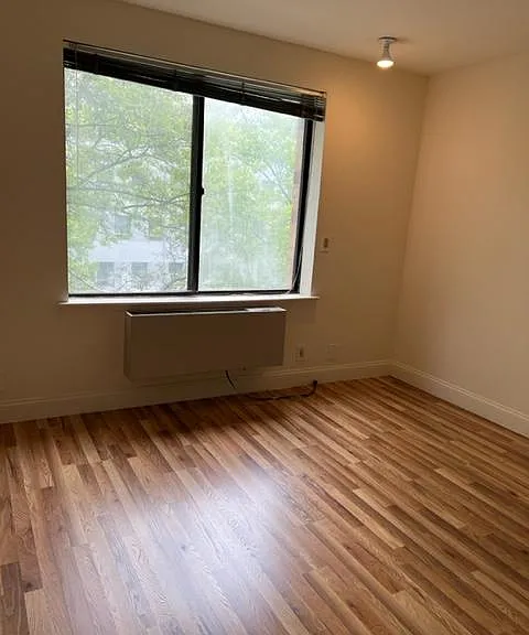 141 Great Neck Rd #3A — Photo 11