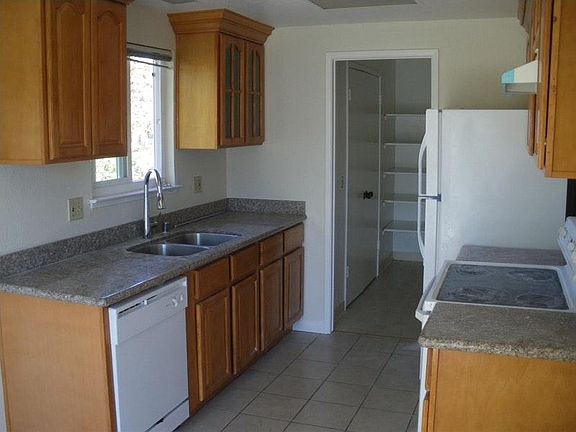 2nd image of 4971 Edgar Ct APT 3