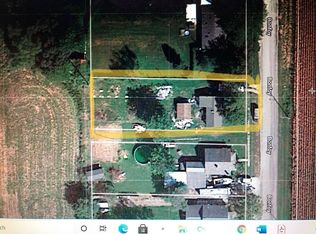 115 Bonfoy St, Carrollton, IL 62016