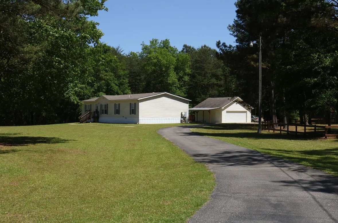 3 bed, 1680 sqft, $2,000 — Photo 1
