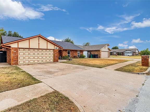 3rd image of 3040 SW 129th St