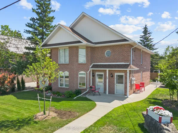 53 Helen St, Kawartha Lakes, ON K0M 1A0