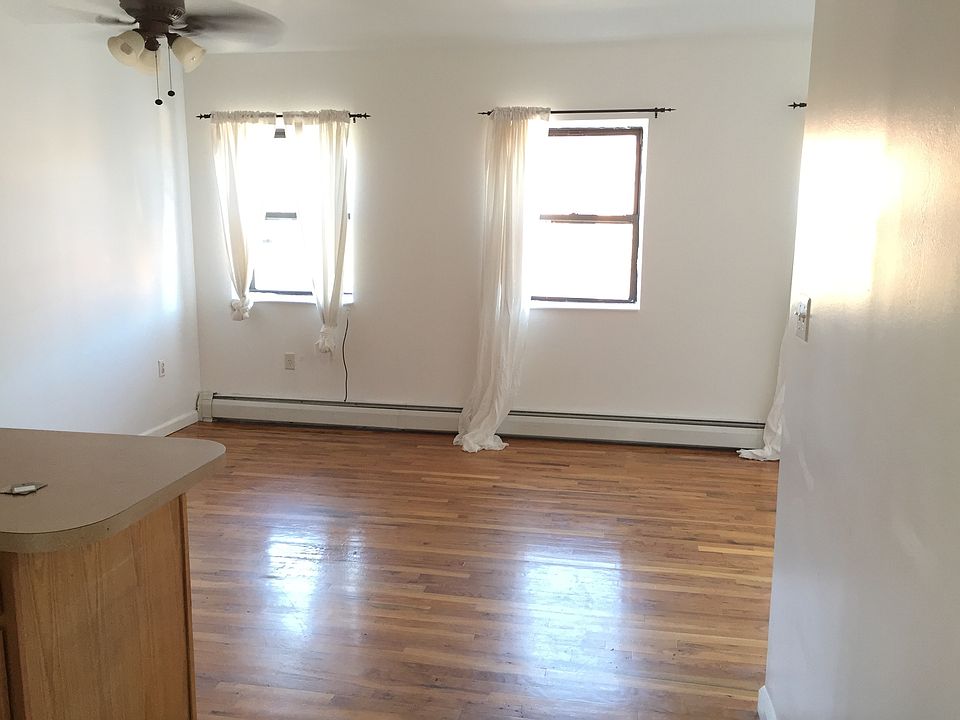 1st image of 486 5th Ave Ste A