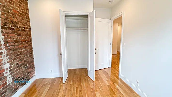 Rented by Brighton Management | media 7