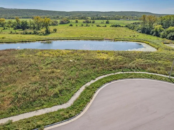 1512 Conservation Court #33, Baraboo, WI 53913