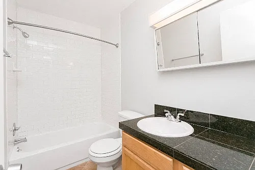 1190 Birch — Photo 23