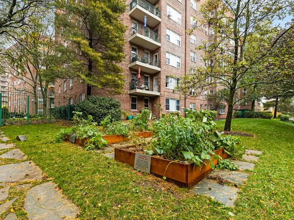 3850 Hudson Manor Terrace image 31 of 32