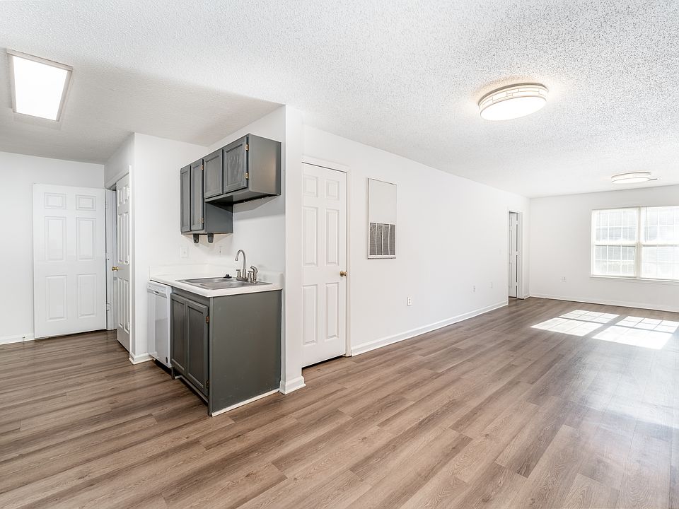 Apollo Kitchen/Living Room