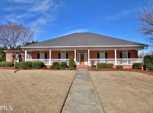 1202 Lancelot Ct, Loganville, GA 30052