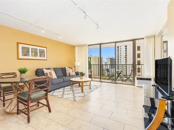 201 Ohua Ave #1706, Honolulu, HI 96815