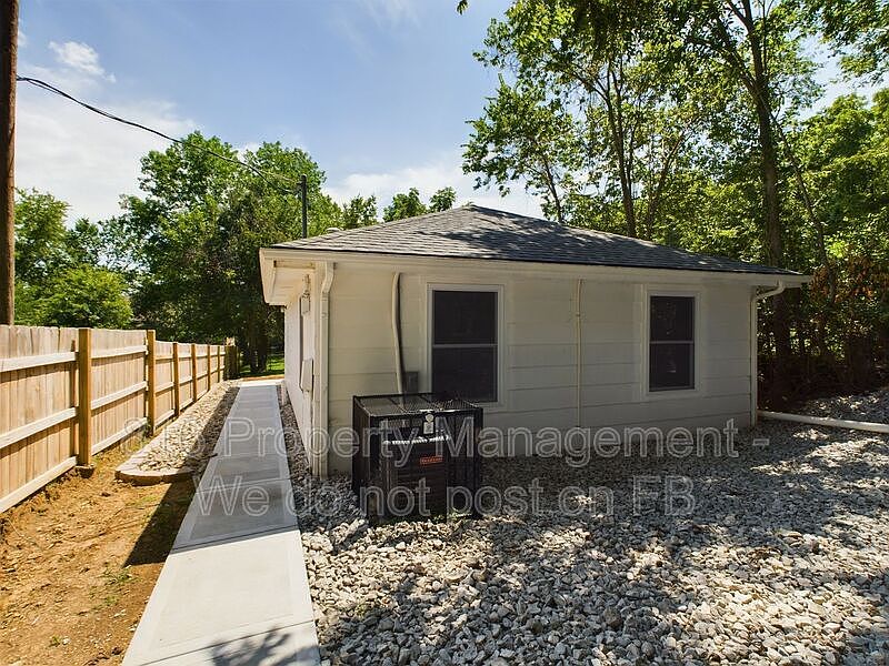 1st image of 6724 Sycamore Ave #2