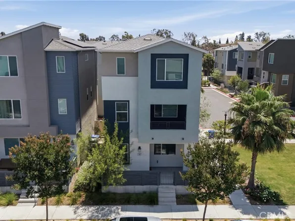 916 E 3rd St, Santa Ana, CA 92701