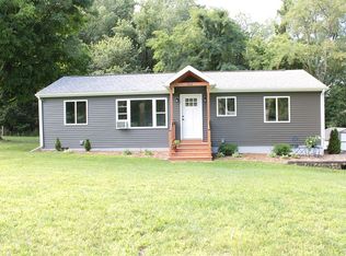 560 E Dexter Trl, Dansville, MI 48819