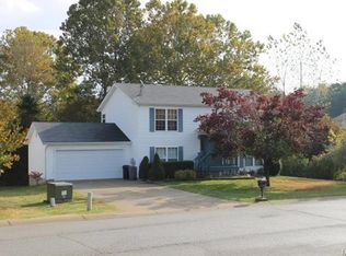 121 Rock Island Dr, Union, MO 63084