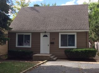 418 N Prospect Dr, Round Lake Park, IL 60073