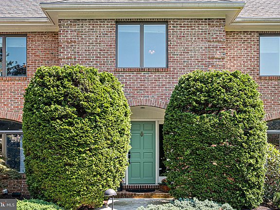 2nd image of 202 Wakefield Ct