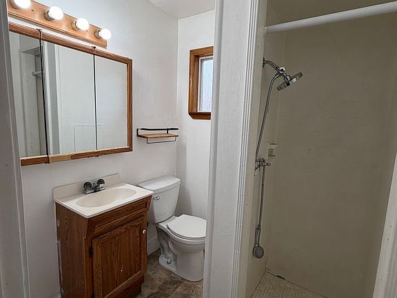 4th image of 3672 Aspen Ave APT 4