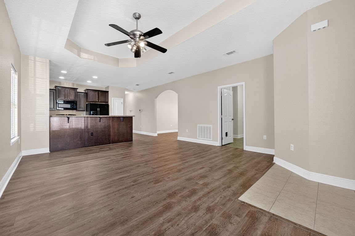 next background image