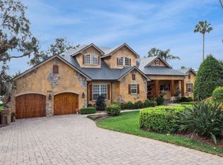 1490 Lakeshore Dr, Mount Dora, FL 32757