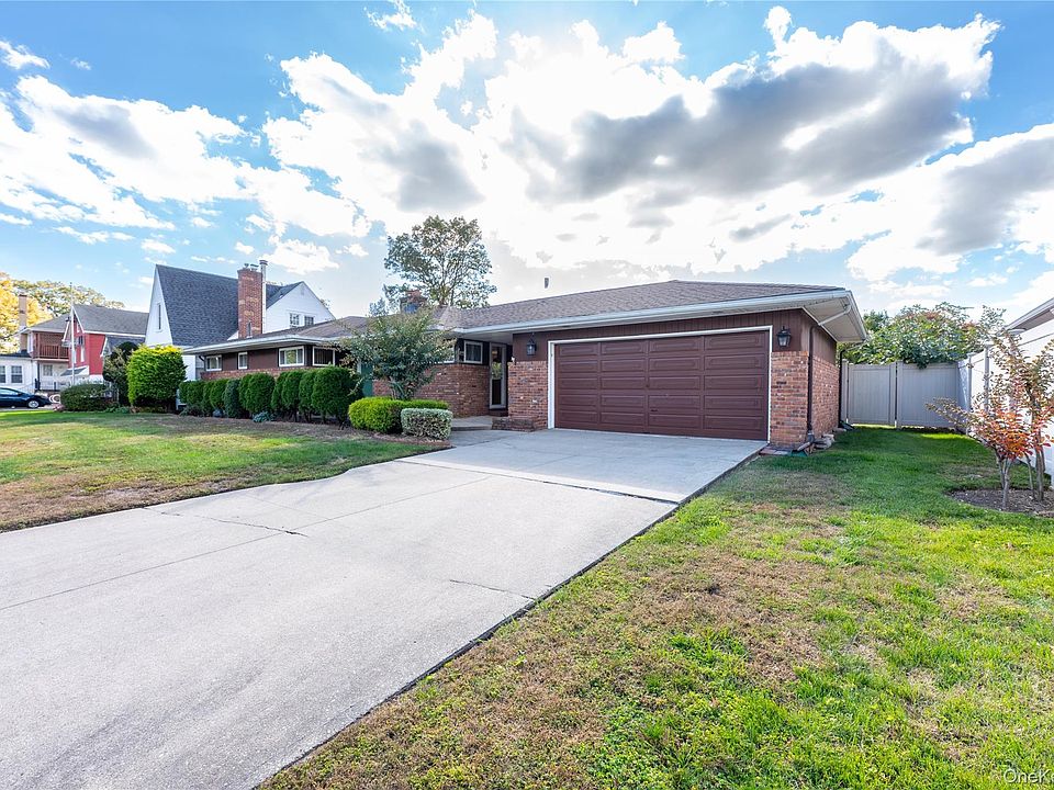 1st image of 2860 Lenox Road