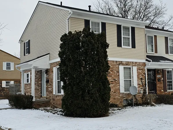 36461 Park Place Dr #61, Sterling Heights, MI 48310