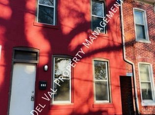 925 Crosby St, Chester, PA 19013