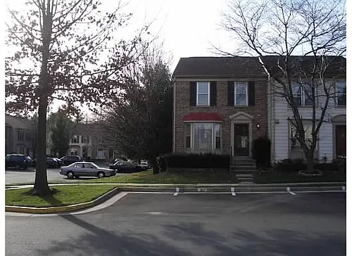 5422 New London Park Dr Photo 1