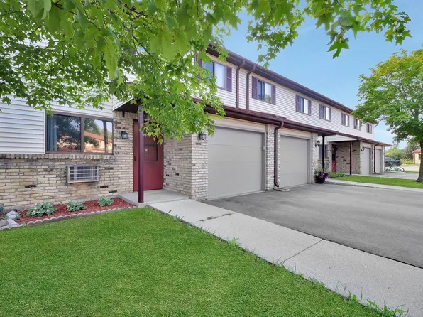 1141 Vogt DRIVE #3, West Bend, WI 53095
