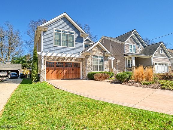3rd image of 295 Glen Park Dr