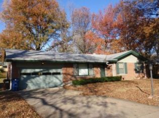 227 Olympia Dr, Saint Louis, MO