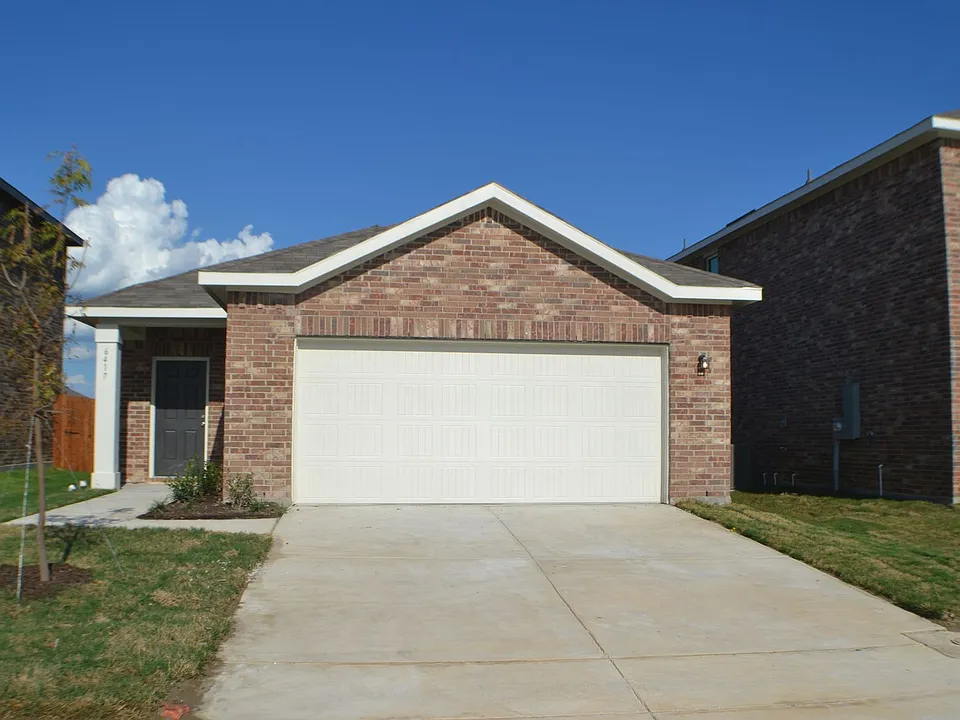 6417 Bishop Dr
