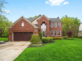 445 Butterfield Cir, Northfield, OH