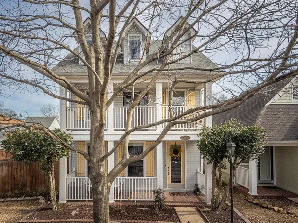 1344 Island Town Dr, Memphis, TN 38103