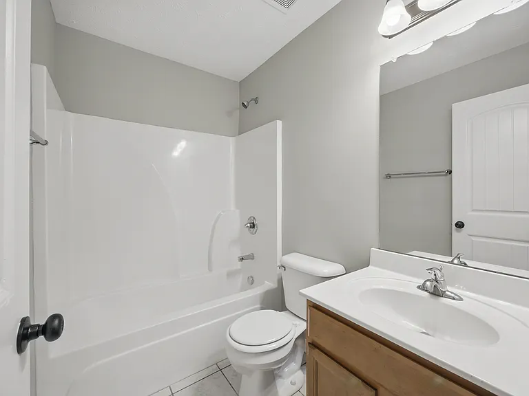 850 Tracy Ln #10 — Photo 15